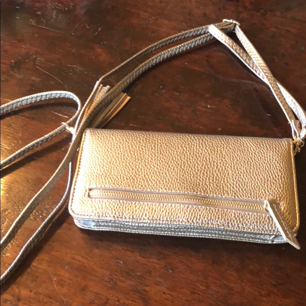 Crossbody purse